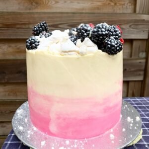 Cream cake with Blueberries Design